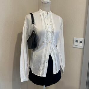 Ralph Lauren white cotton button up blouse with lace. Size small petite